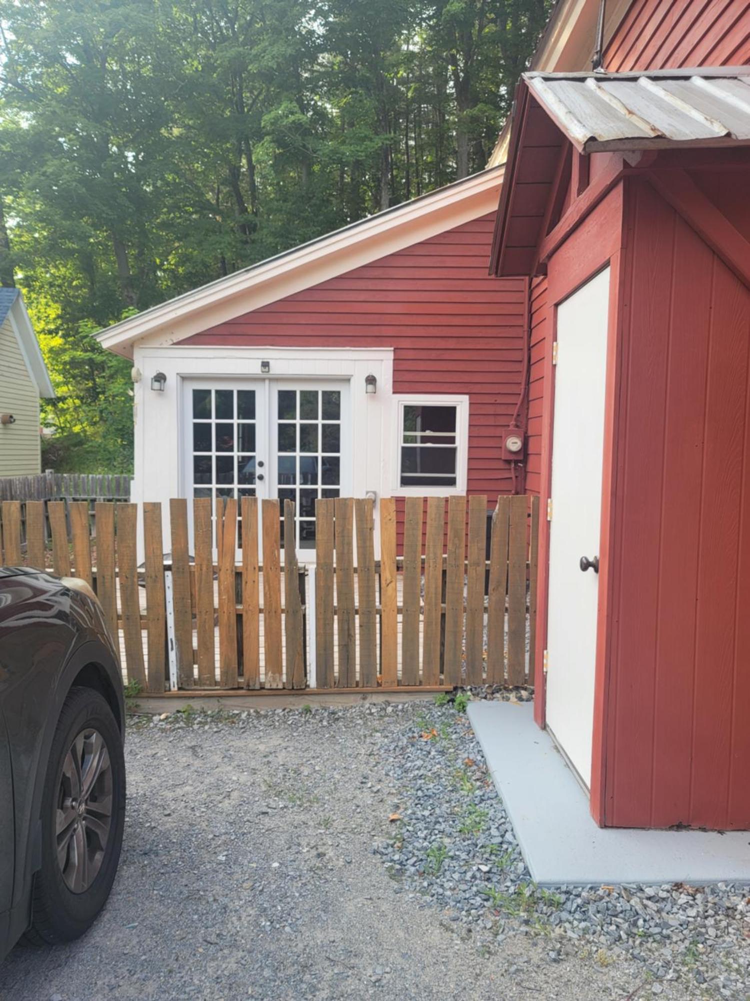 The Cozy Red Cottage Lake Luzerne Exterior photo